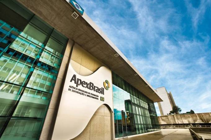 Apex Brasil ainda sofre com ‘herança maldita’ de Ernesto Araújo