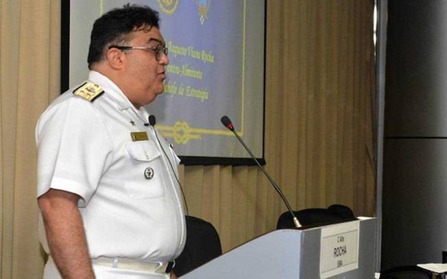 Chefe da Secom, Flávio Rocha comunica a ministros que deixará o cargo