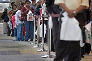 EUA cria mais de 900 mil vagas em março, avanço de 96% em um mês | VEJA