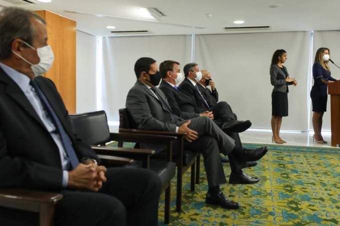 Governante autoritário é tudo igual, só variam suas armas | VEJA