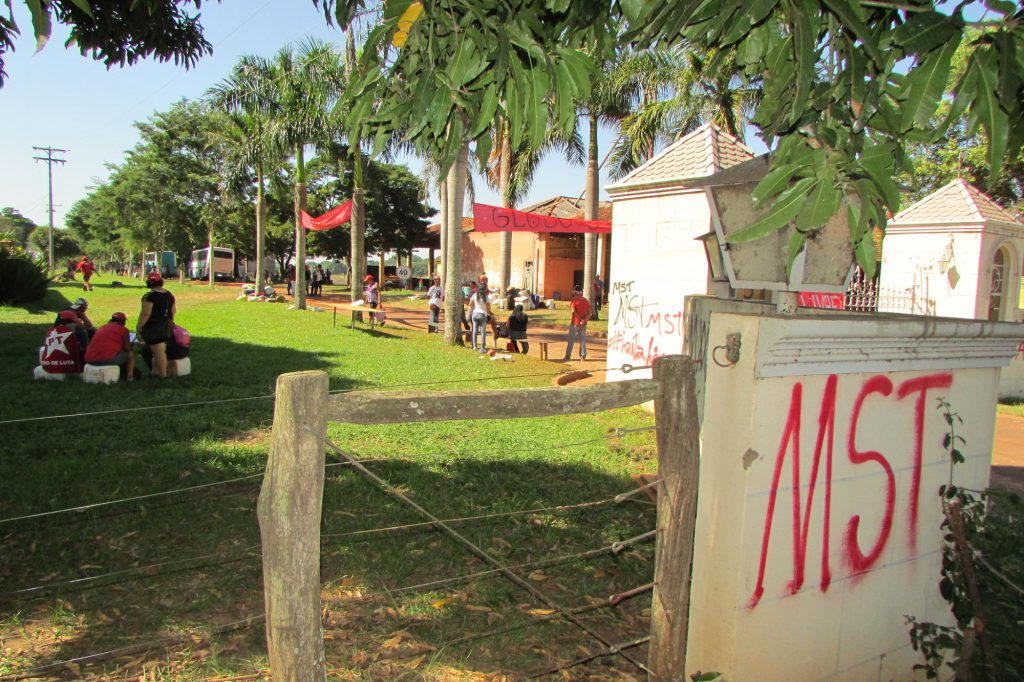 Maroni denuncia sumiço de ferramentas e dano em fazenda – Folha da Região