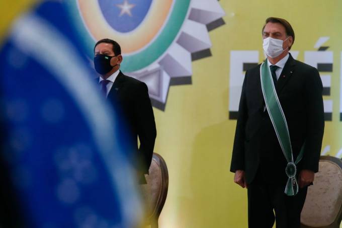 Mourão prova na pele que vice presidente para pouco serve