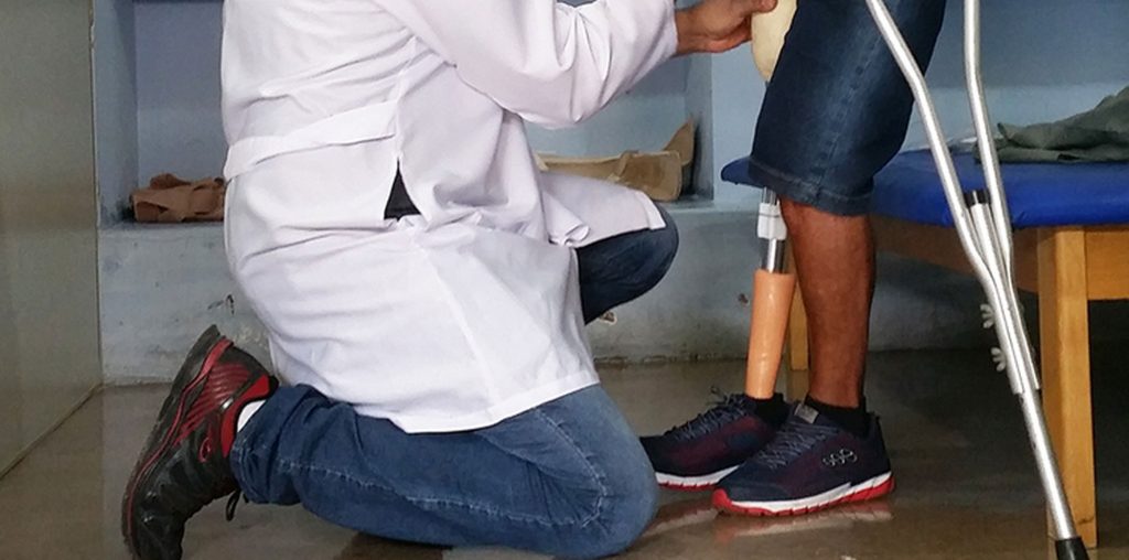 Ritinha Prates entrega primeiras próteses feitas em oficina própria – Folha da Região