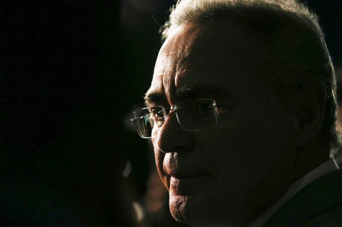 CPI da Pandemia: Bolsonaro só tem fígado, Renan não tem | VEJA