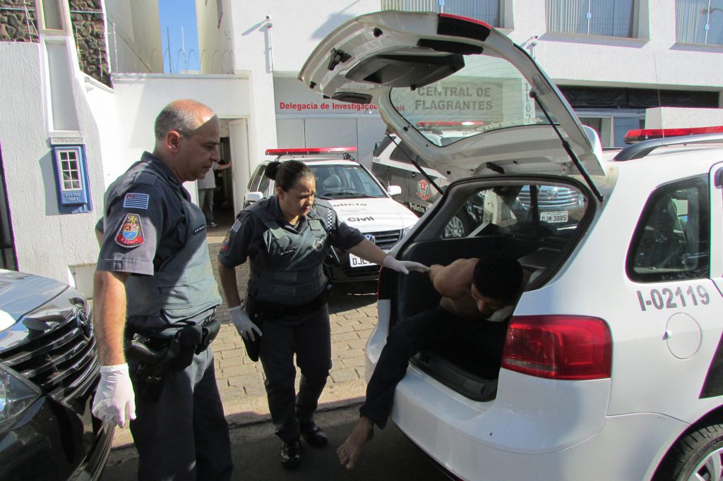 Homem pega 38 anos por assassinar a namorada – Folha da Região