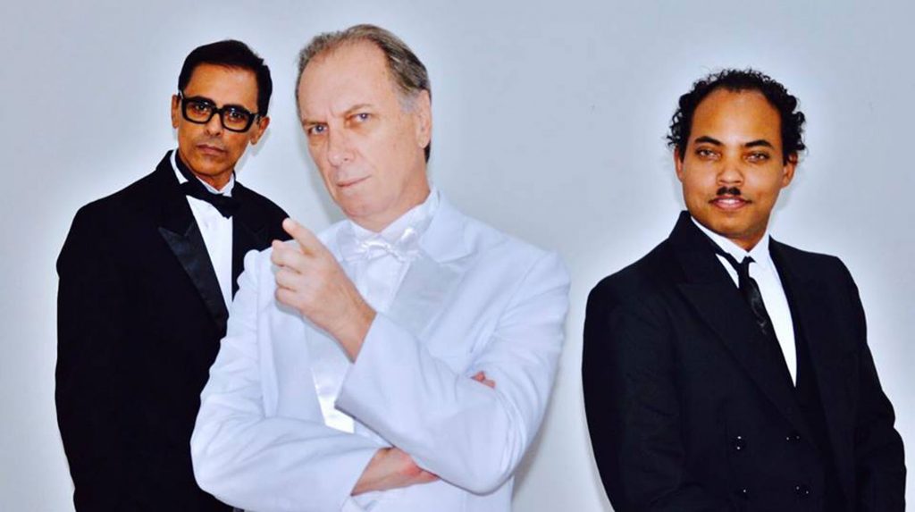 A morte refletida em risos – Folha da Região