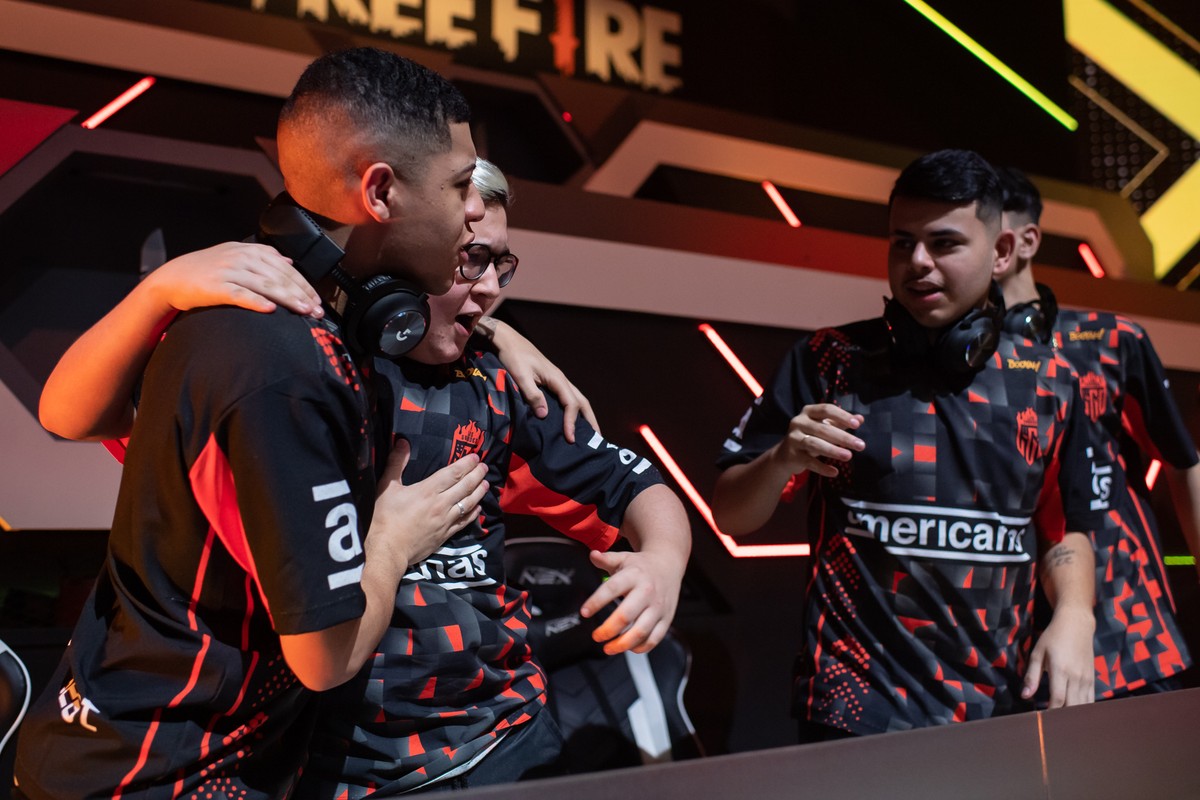 LBFF 6: Los Grandes faz dobradinha e se recupera; Fluxo é líder isolado | Campeonatos | TechTudo