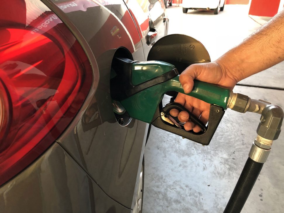 Com preços em queda, etanol chega a R$ 2,19 em postos de Araçatuba   Folha da Região