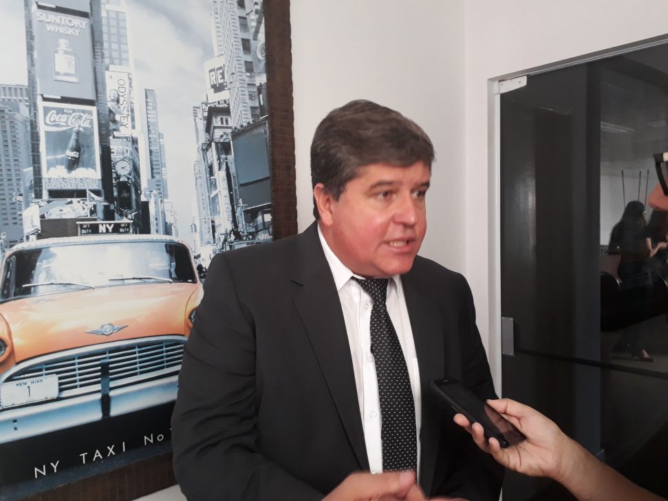 Reforma pode apresentar aspectos inconstitucionais   Folha da Região