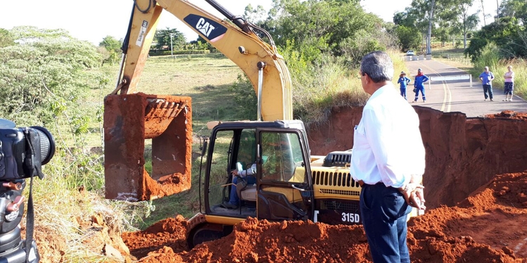 Começam as obras na ponte da Água Limpa   Folha da Região