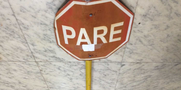 Professor é preso após ameaçar homem com placa de sinalização – Folha da Região